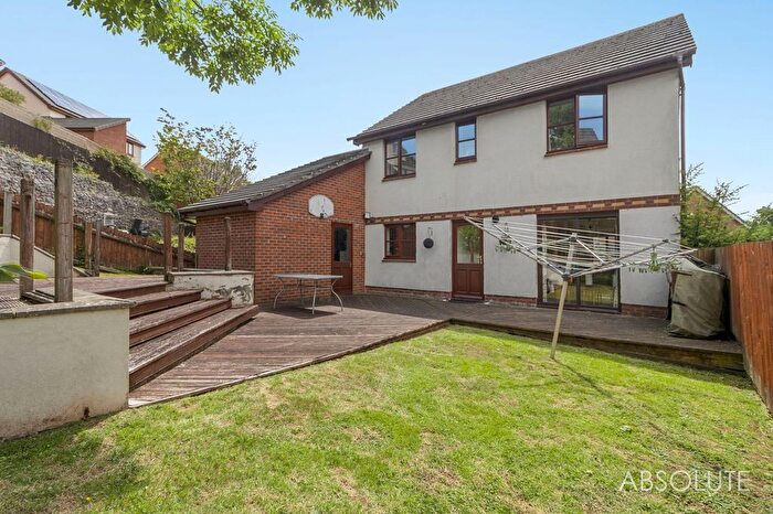 4 Bedroom Detached House For Sale In Barn Owl Close, Torquay, TQ2