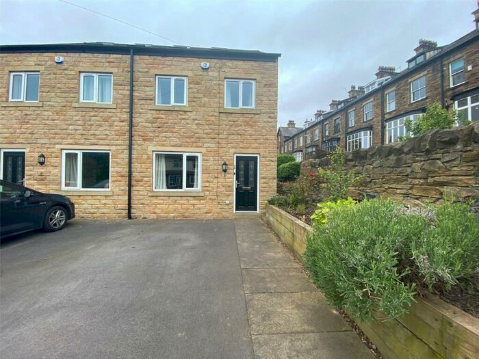 4 Bedroom Semi-Detached House To Rent In Tower Road, Shipley, West Yorkshire, BD18