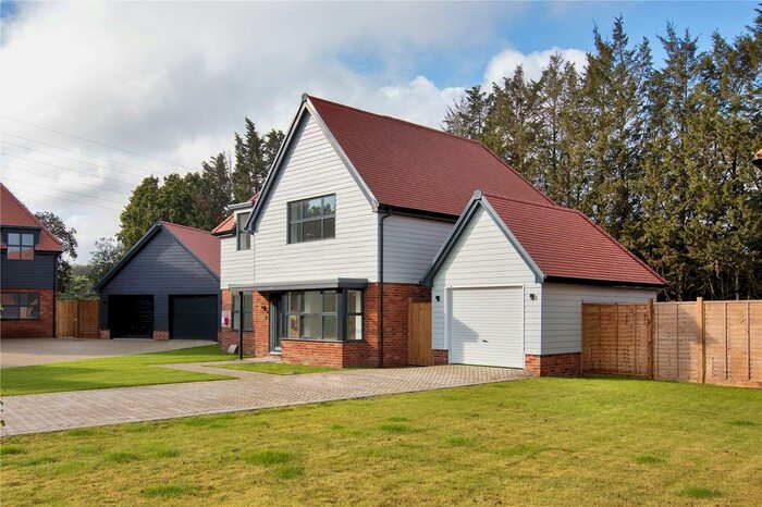 4 Bedroom Detached House For Sale In The Orchards, Willow Lane, Paddock Wood, Kent, TN12