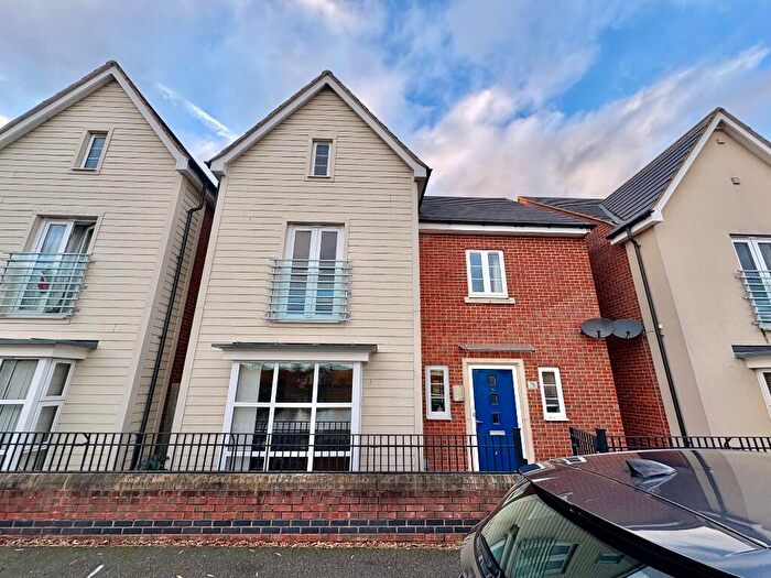 4 Bedroom Detached House To Rent In Wayside Crescent, Hampton Vale, Peterborough, Cambridgeshire, PE7