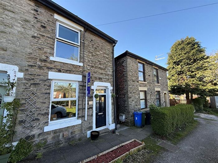 2 Bedroom Cottage For Sale In Boundary Cottages, Carrbrook, Stalybridge, SK15