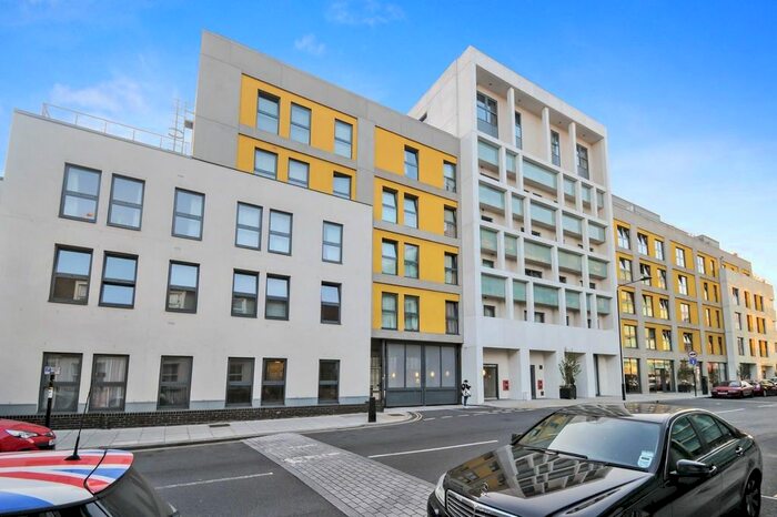 2 Bedroom Flat To Rent In The Lock House, Camden, NW1