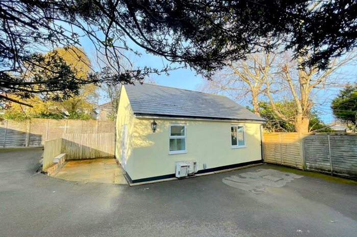 1 Bedroom Bungalow To Rent In Bournemouth, BH9