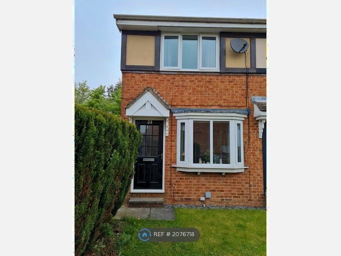 2 Bedroom End Of Terrace House To Rent In Birk Lane, Morley, Leeds, LS27