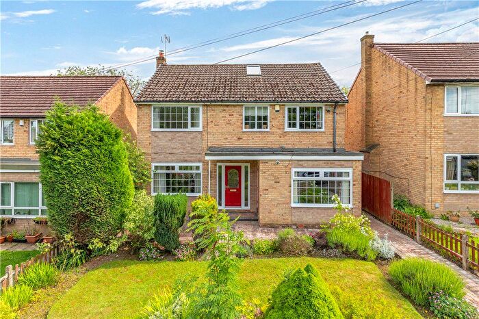 4 Bedroom Detached House For Sale In Hargrave Crescent, Menston, Ilkley, West Yorkshire, LS29