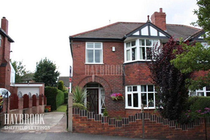 3 Bedroom Semi-Detached House To Rent In Rencliffe Avenue, Rotherham, S60