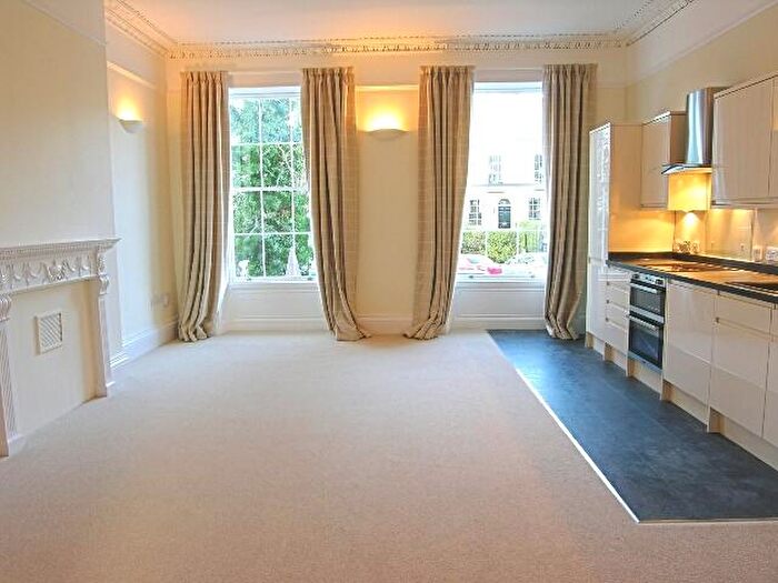 1 Bedroom Flat To Rent In Cambray Place, Gloucestershire, Cheltenham, GL50