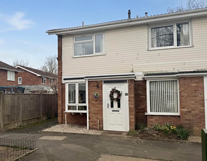 2 Bedroom House For Sale In Ascot Close, Hereford, HR4