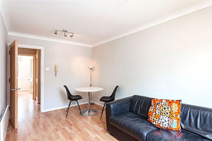 1 Bedroom Flat To Rent In Tinniswood Close, London, N5