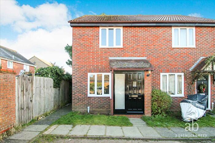 2 Bedroom End Of Terrace House To Rent In Lummis Vale, Ipswich, IP5