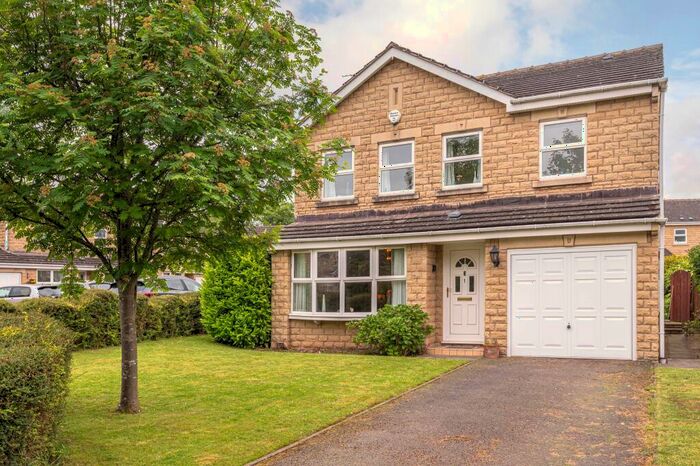 4 Bedroom Detached House To Rent In Barkers Well Lawn, New Farnley, Leeds, LS12