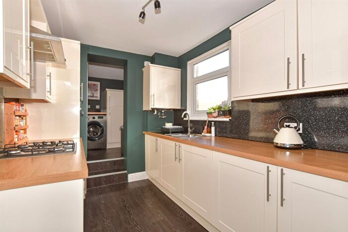 2 Bedroom Terraced House For Sale In Clive Road, Rochester, Kent, ME1