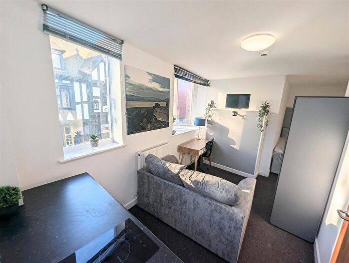 1 Bedroom Flat To Rent In Mealcheapen Street, Worcester, WR1
