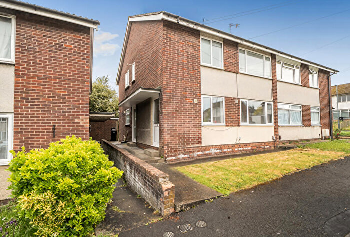 2 Bedroom Apartment For Sale In Chelsea Close, Keynsham, Bristol, BS31