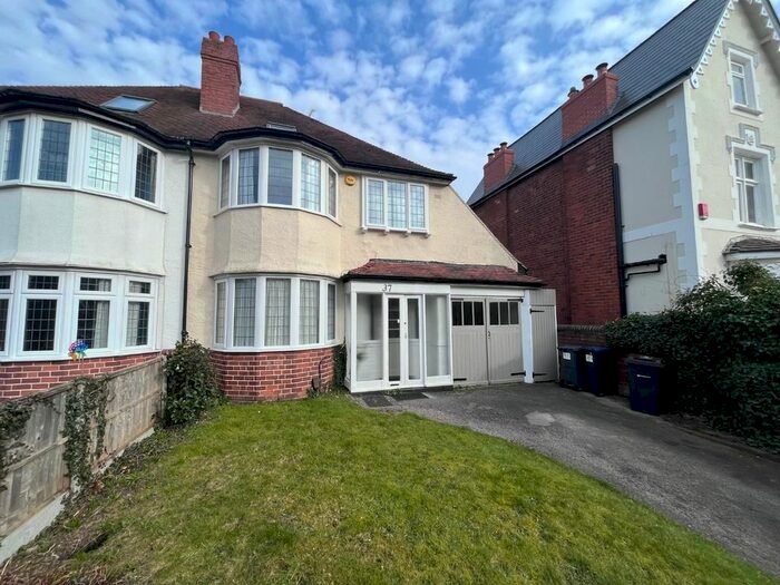 4 Bedroom Semi-Detached House To Rent In Wentworth Road, Harborne, Birmingham, B17