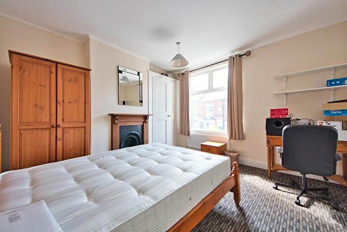 3 Bedroom Terraced House To Rent In Knighton Fields Road East, Leicester, LE2