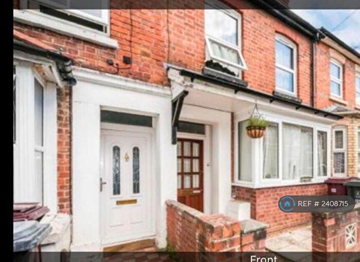 3 Bedroom Terraced House To Rent In Elm Park Road, Reading, RG30