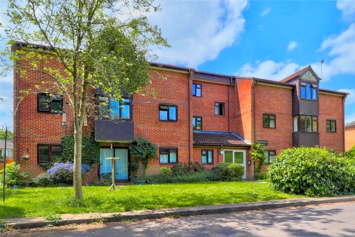2 Bedroom Flat To Rent In Sycamore Court, Long Gore, Godalming, Surrey, GU7