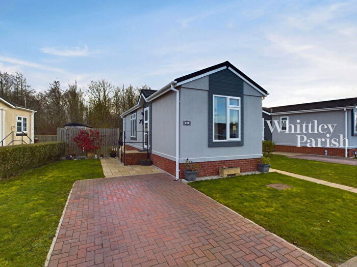 1 Bedroom Park Home For Sale In Waveney Park, Stuston Road, Diss, IP22