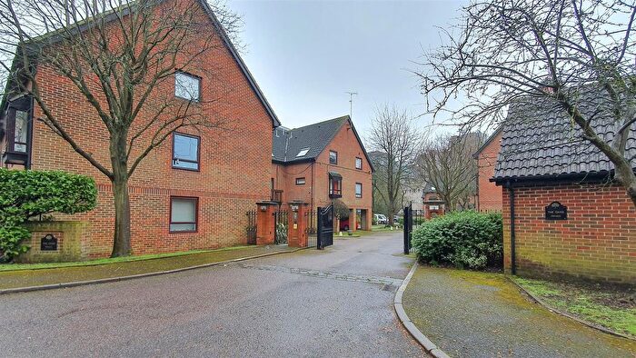Studio To Rent In The Oaks, Moormede Crescent, Staines Upon Thames, TW18