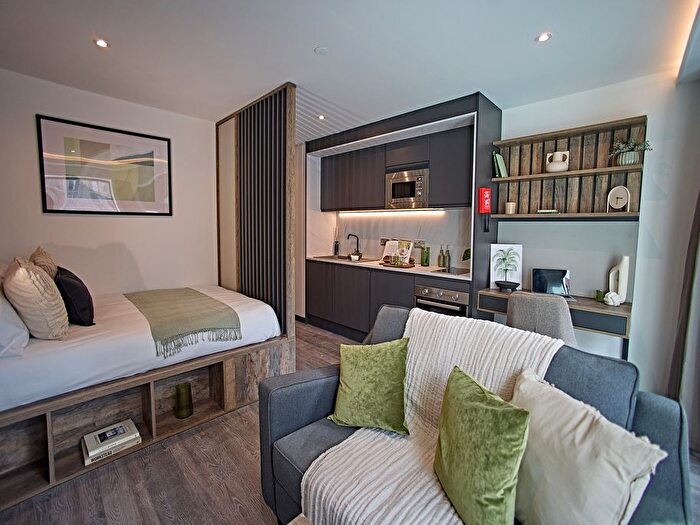 Studio To Rent In St Albans Place St Albans Place, Leeds, LS2