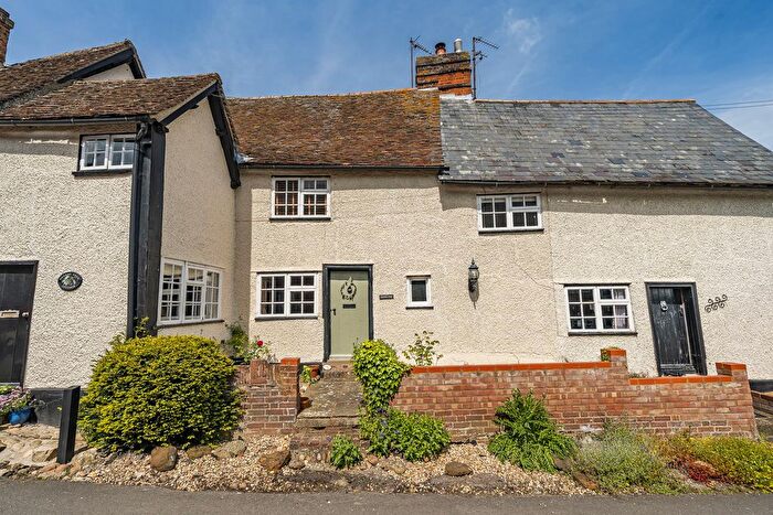 2 Bedroom Cottage For Sale In Church Street, Shillington, SG5