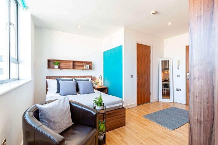 Studio To Rent In King Square, Kingsdown, Bristol, BS2