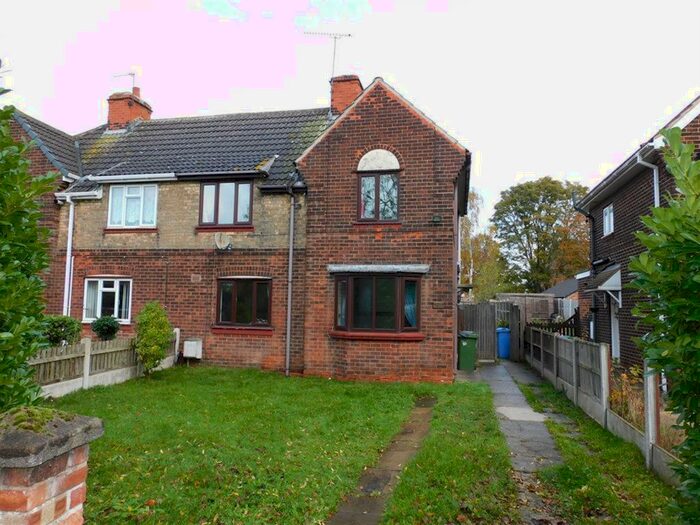 3 Bedroom Semi-Detached House To Rent In Scrooby Road Bircotes Doncaster, DN11