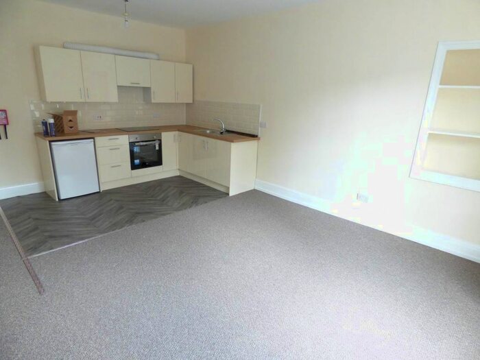 1 Bedroom Flat To Rent In Mill Street, Carmarthen, Carmarthenshire, SA31