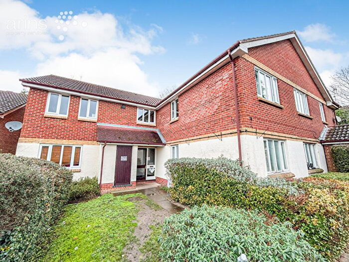 1 Bedroom Apartment To Rent In Waterloo Rise, Reading, RG2