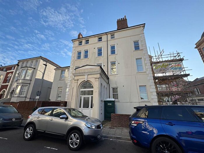 1 Bedroom Apartment To Rent In Osborne House, Shaftesbury Road, PO5