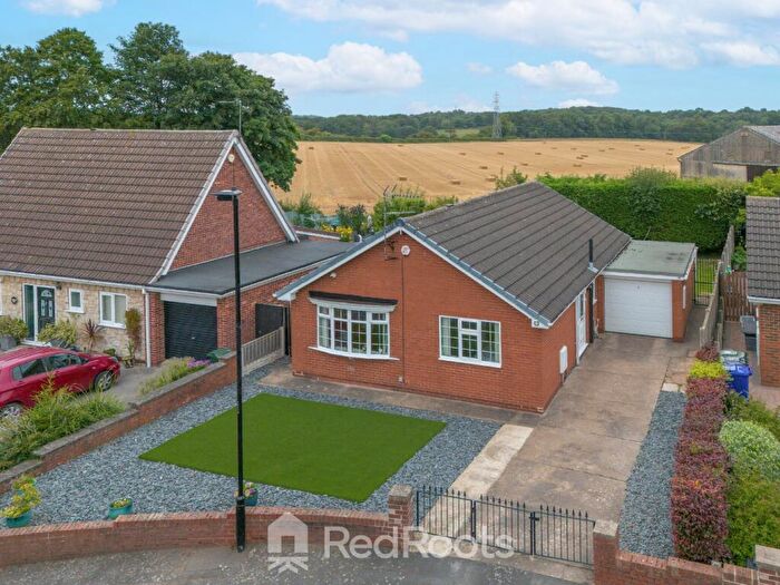 2 Bedroom Detached Bungalow For Sale In Stonecross Drive, Sprotbrough, Doncaster, DN5