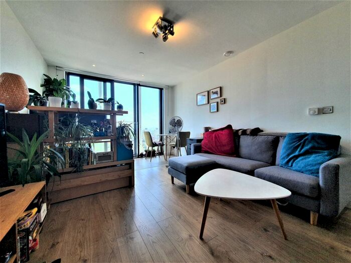 1 Bedroom Flat To Rent In Stratosphere Tower, Great Eastern Road, Stratford, E15