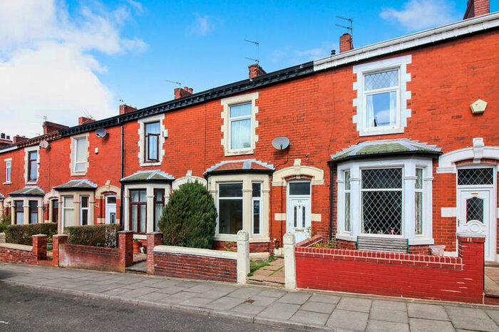 3 Bedroom Property To Rent In Lynthorpe Road, Longshaw, Blackburn, BB2