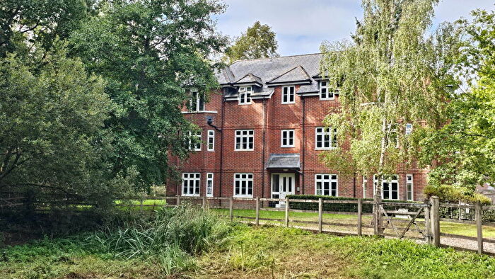 2 Bedroom Apartment For Sale In Rowlock Gardens, Hermitage, Thatcham, RG18