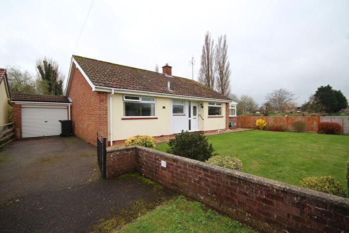 2 Bedroom Detached Bungalow For Sale In Monmouth Close, Bridgwater, TA7
