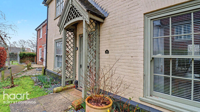 3 Bedroom Cottage For Sale In Elm Drive, Walsham-Le-Willows, Bury St Edmunds, IP31