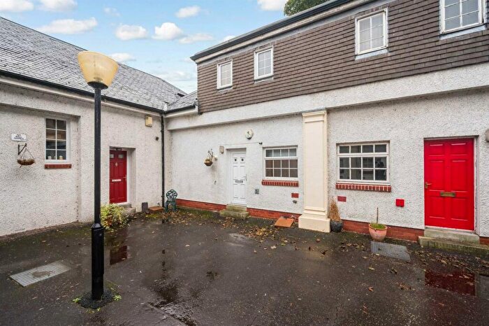 2 Bedroom Terraced House To Rent In Wymet Court, Dunfermline, KY12