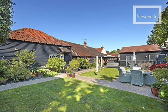 5 Bedroom Barn Conversion For Sale In High Road, Epping, CM16