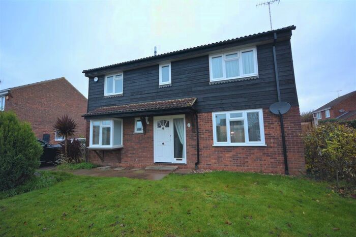 4 Bedroom Detached House To Rent In Quilp Drive, Broomfield, Chelmsford, CM1