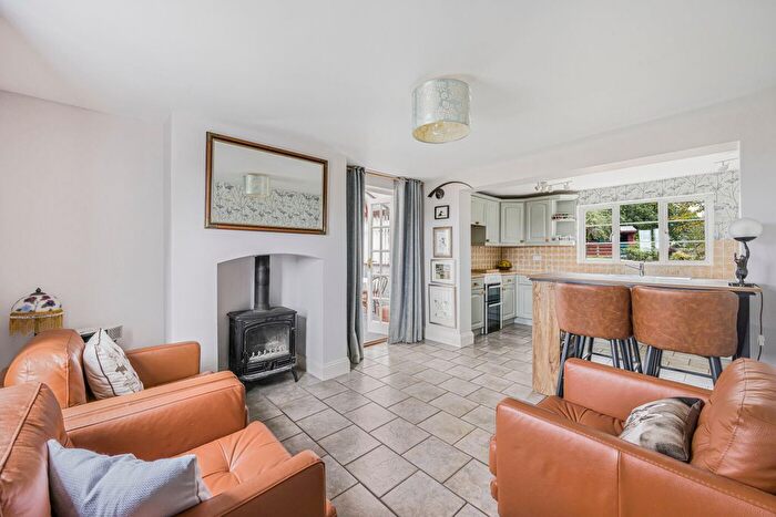 3 Bedroom Equestrian Property For Sale In Sunnyside, Dilwyn, Hereford, HR4