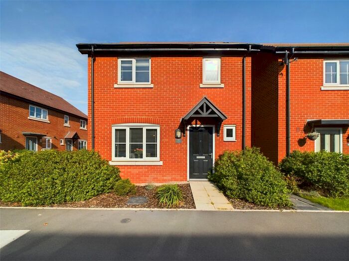 3 Bedroom Detached House For Sale In Centurion Drive, Kempsey, Worcester, Worcestershire, WR5