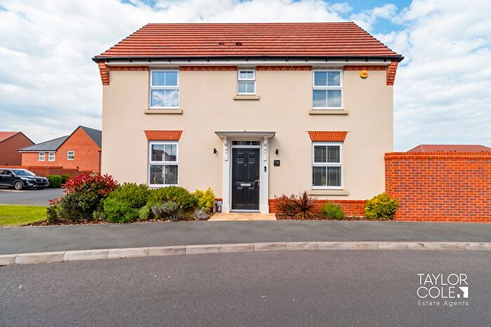 3 Bedroom Detached House For Sale In Austen Drive, Tamworth, B78