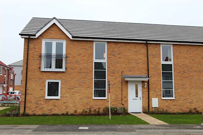 2 Bedroom Maisonette To Rent In Jacinth Drive, Sittingbourne, ME10