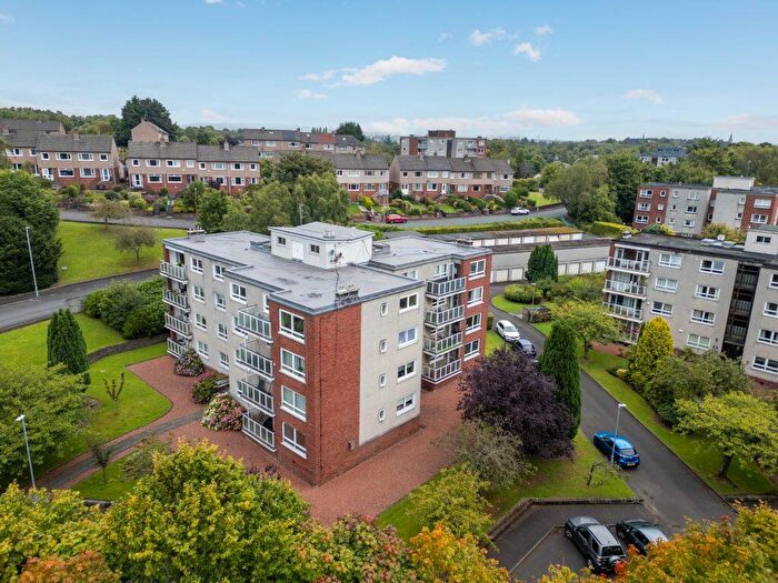 3 Bedroom Apartment For Sale In Haggswood Avenue, Pollokshields, G41