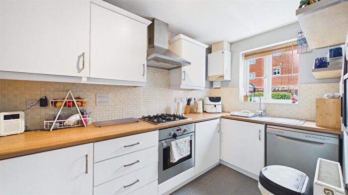 4 Bedroom Town House For Sale In The Infield, Halesowen, B63