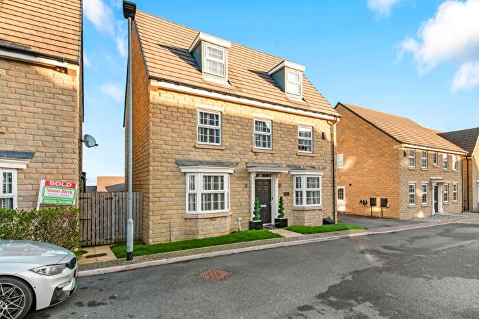 5 Bedroom Detached House For Sale In Church Drive, Hoylandswaine, S36