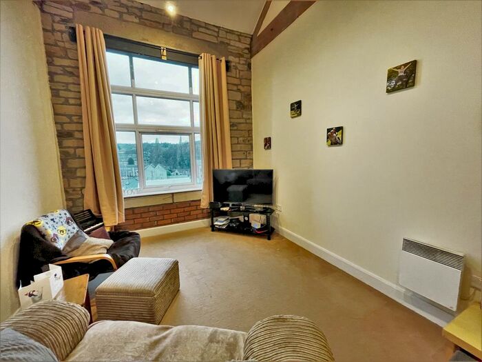 2 Bedroom Flat To Rent In Savile Court, Savile Street, Huddersfield HD3