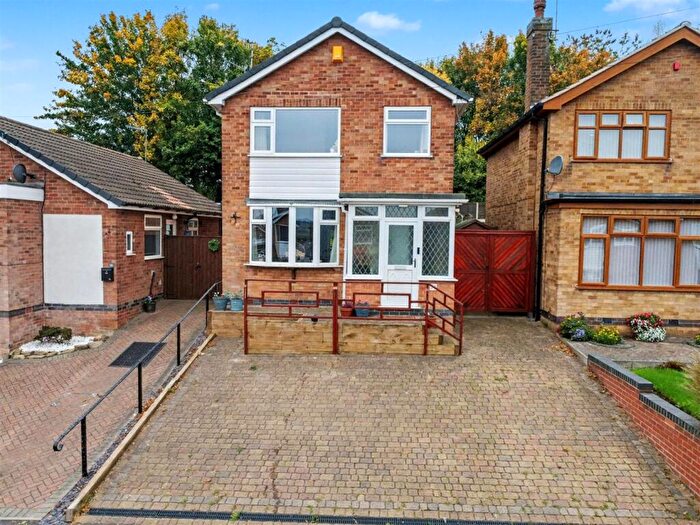 3 Bedroom Detached House For Sale In Broadway, Ilkeston, DE7