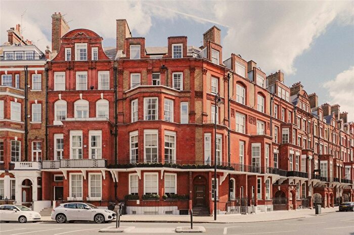 2 Bedroom Flat To Rent In Pont Street, Knightsbridge, SW1X